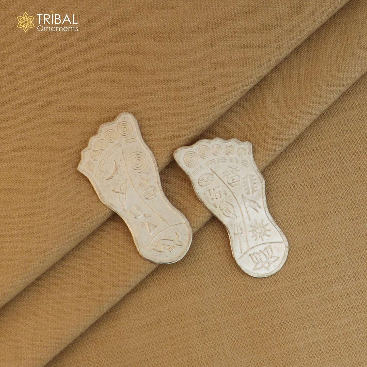 925 sterling silver divine holy shree Lakshmi charan paduka for home temple puja article su1369 - TRIBAL ORNAMENTS