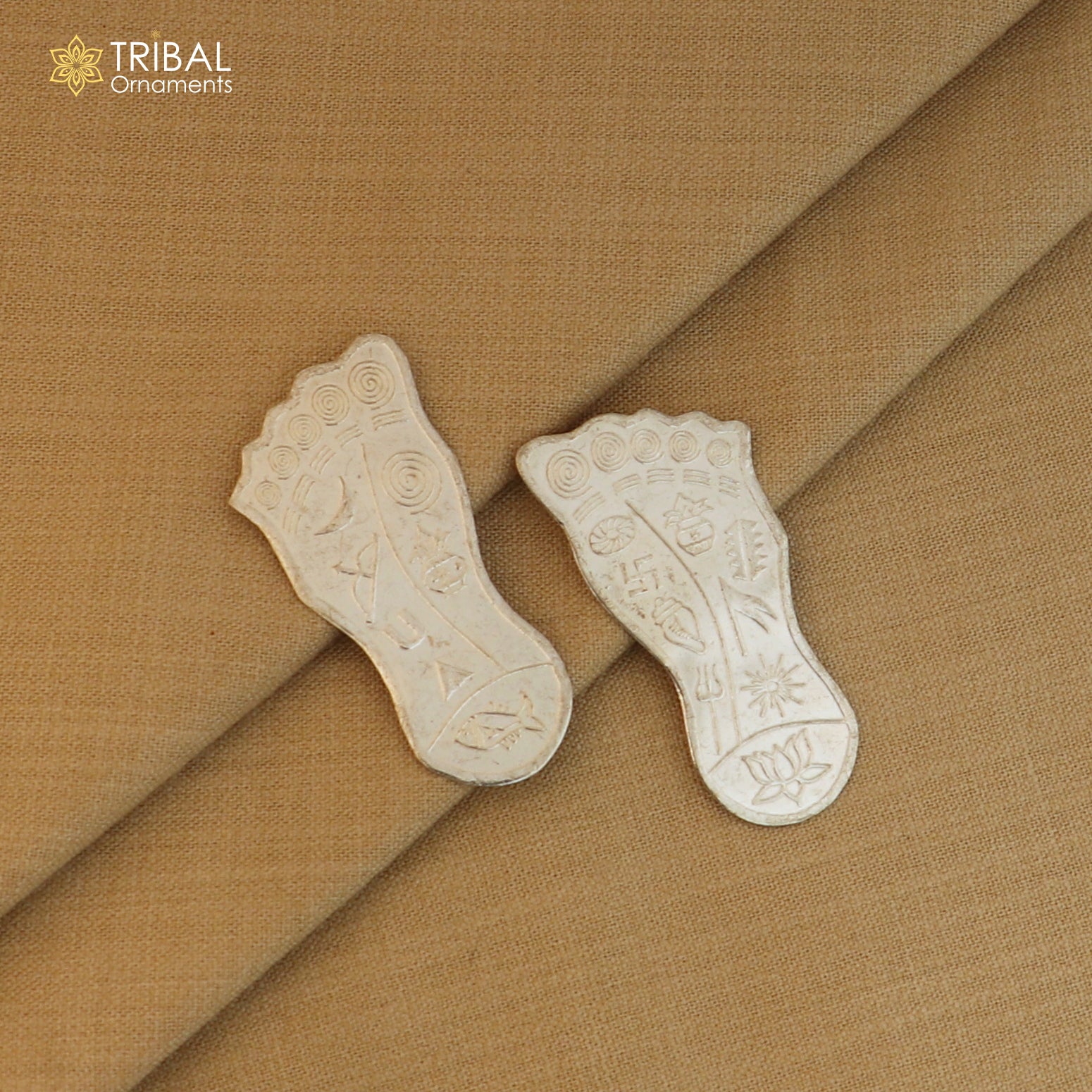 925 sterling silver divine holy shree Lakshmi charan paduka for home temple puja article su1369 - TRIBAL ORNAMENTS