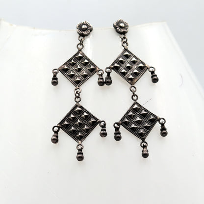 925 sterling silver ethnic  floral carved geometric design drop dangle earring banjara jewellery s1347 - TRIBAL ORNAMENTS