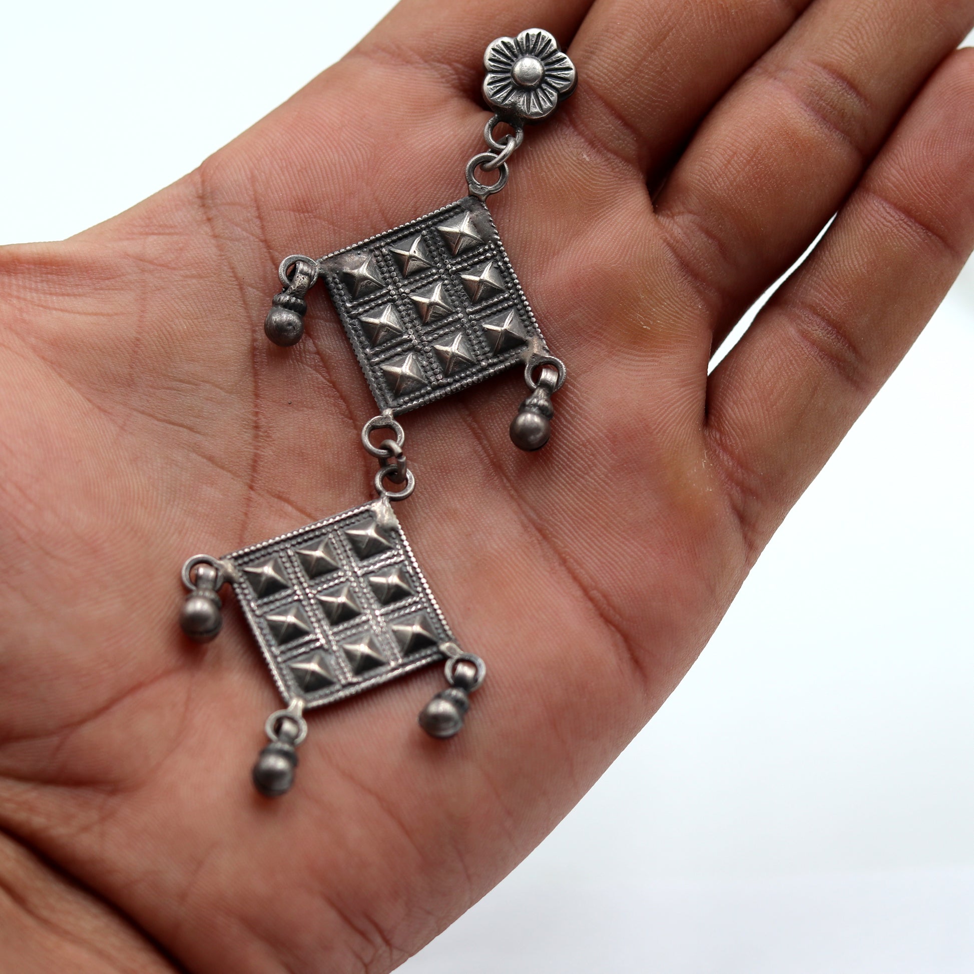 925 sterling silver ethnic  floral carved geometric design drop dangle earring banjara jewellery s1347 - TRIBAL ORNAMENTS