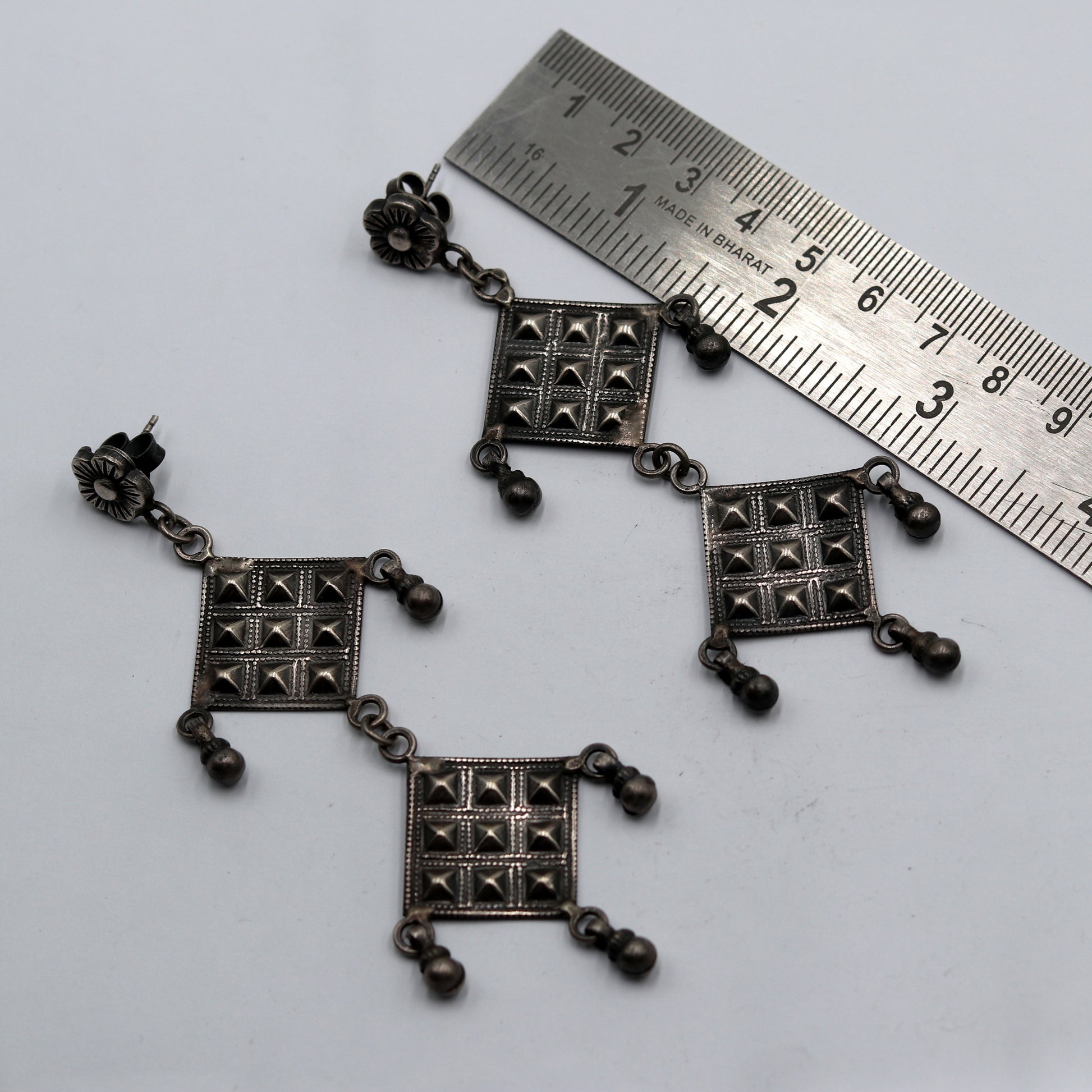 925 sterling silver ethnic  floral carved geometric design drop dangle earring banjara jewellery s1347 - TRIBAL ORNAMENTS