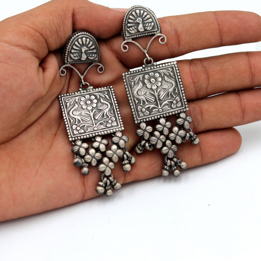 925 sterling silver ethnic floral drop dangle earring from TRIBAL ORNAMENTS, featuring intricate Banjara jewelry floral design.