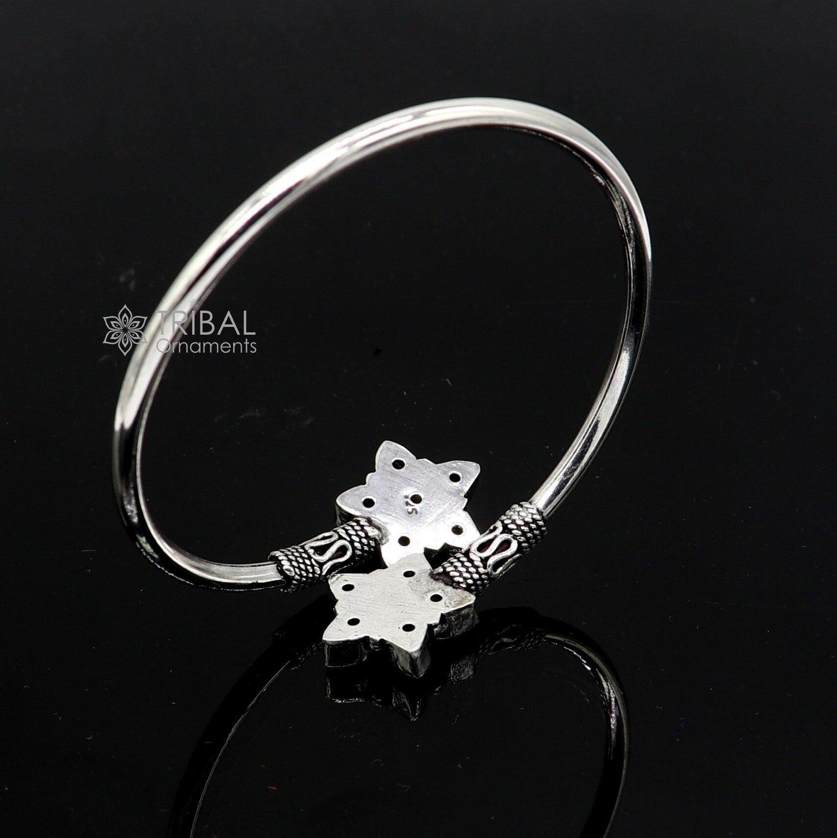 925 sterling silver fabulous bangle bracelet kada amazing Cuff bracelet with red and green cut stone best gifting kada nba425 - TRIBAL ORNAMENTS