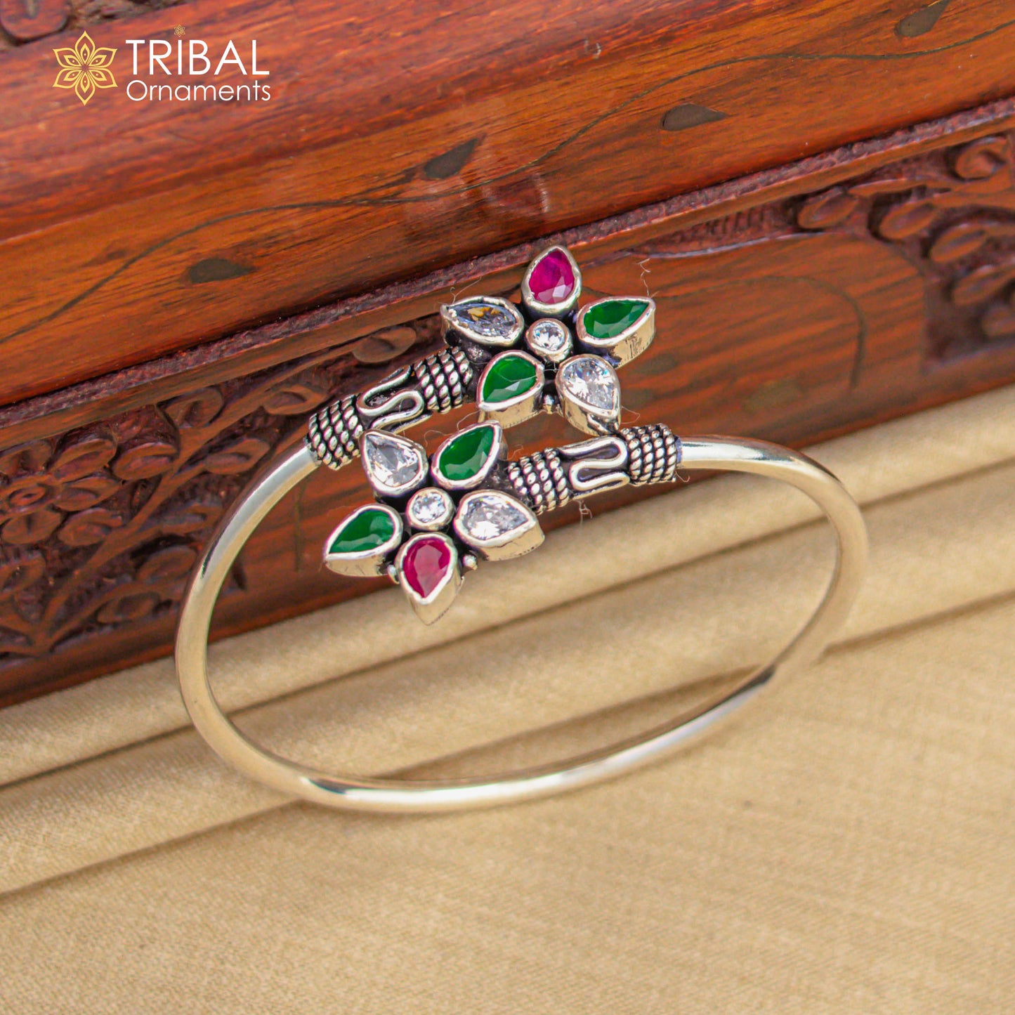 925 sterling silver fabulous bangle bracelet kada Cuff bracelet with red and green cut stone kada nba425 - TRIBAL ORNAMENTS