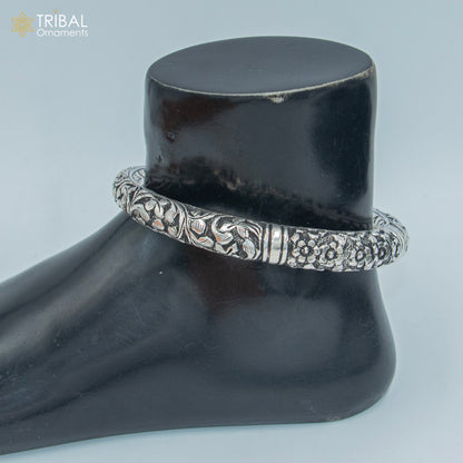 Sterling silver flower design foot anklet with chitai work, customized ethnic jewelry by TRIBAL ORNAMENTS.