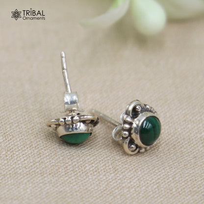 Sterling silver stud earring featuring a vibrant green onyx stone, unisex jewelry by Tribal Ornaments.