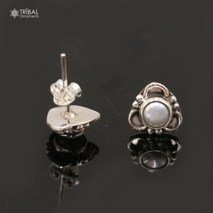 925 sterling silver stud earring with a beautiful pearl stone, unisex jewelry by TRIBAL ORNAMENTS