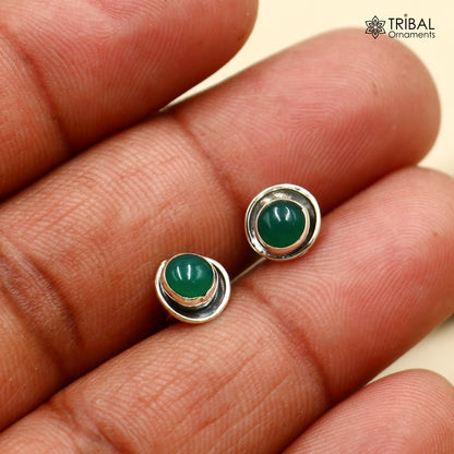 Sterling silver round green onyx stud earring from Tribal Ornaments, unisex jewelry with a polished gemstone design.