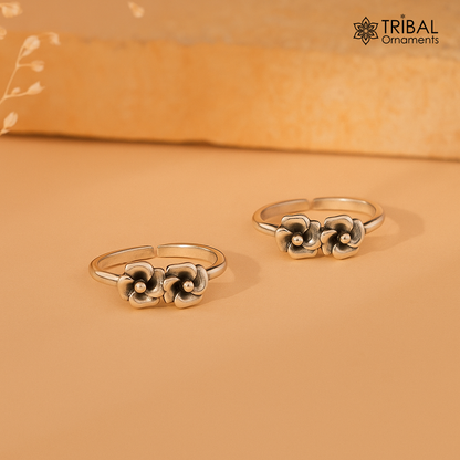 925 Sterling silver handcrafted vintage ethnic brides toe ring with intricate tribal design for women and girls.