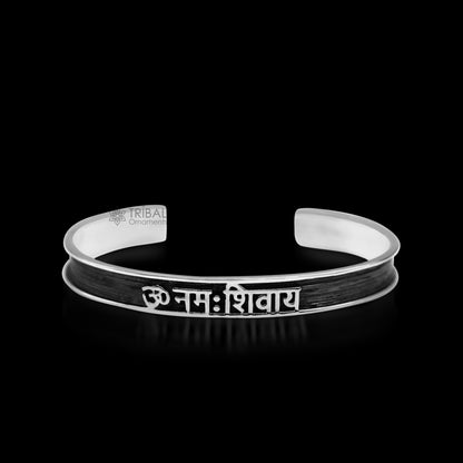 Unisex 925 sterling silver OM Namah Shivay mantra bangle cuff bracelet with engraved Hindu mantra, handcrafted tribal jewelry from India.