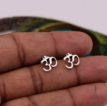 Sterling silver handmade Aum OM stud earring from Rajasthan, unisex tribal jewelry by TRIBAL ORNAMENTS.