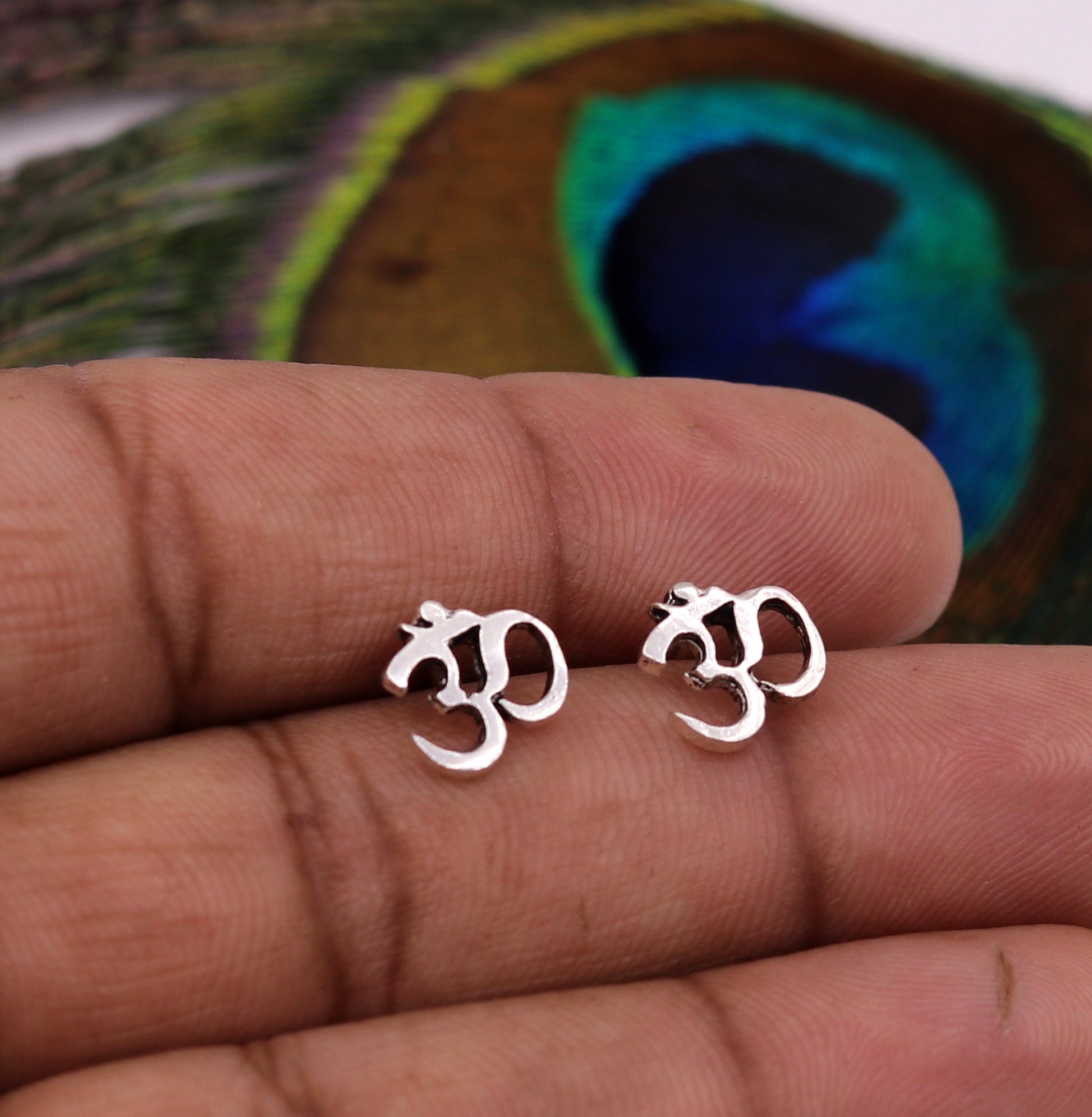 Unisex 925 sterling silver handmade Aum OM stud earring with intricate tribal design from Rajasthan India.