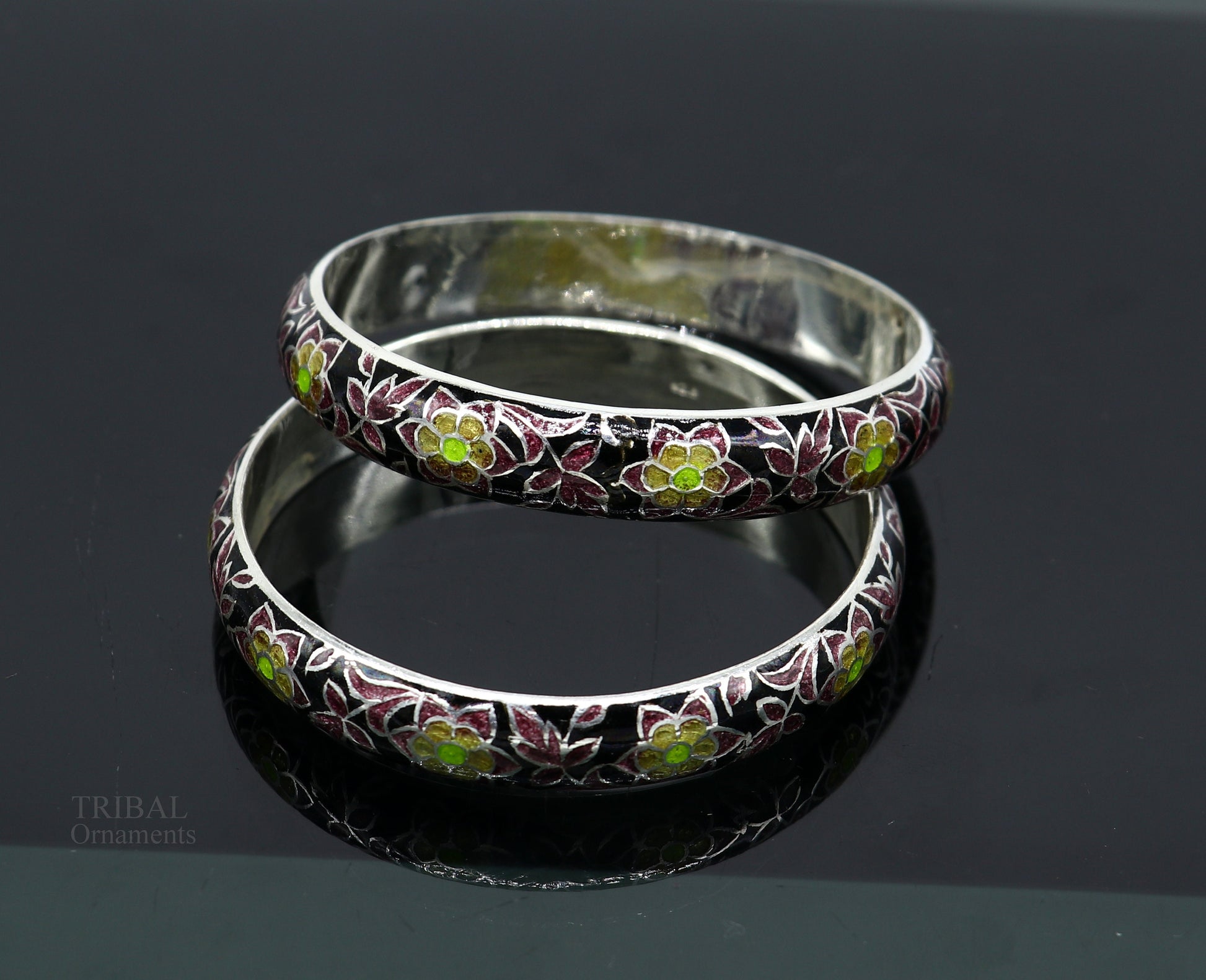 Sterling silver black enamel floral dainty bangle bracelet with vintage style, handmade jewelry by TRIBAL ORNAMENTS.