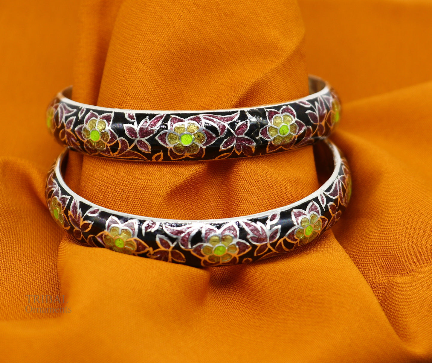 925 Sterling silver bangle bracelet with black enamel floral design, dainty vintage-style jewelry from Tribal Ornaments.