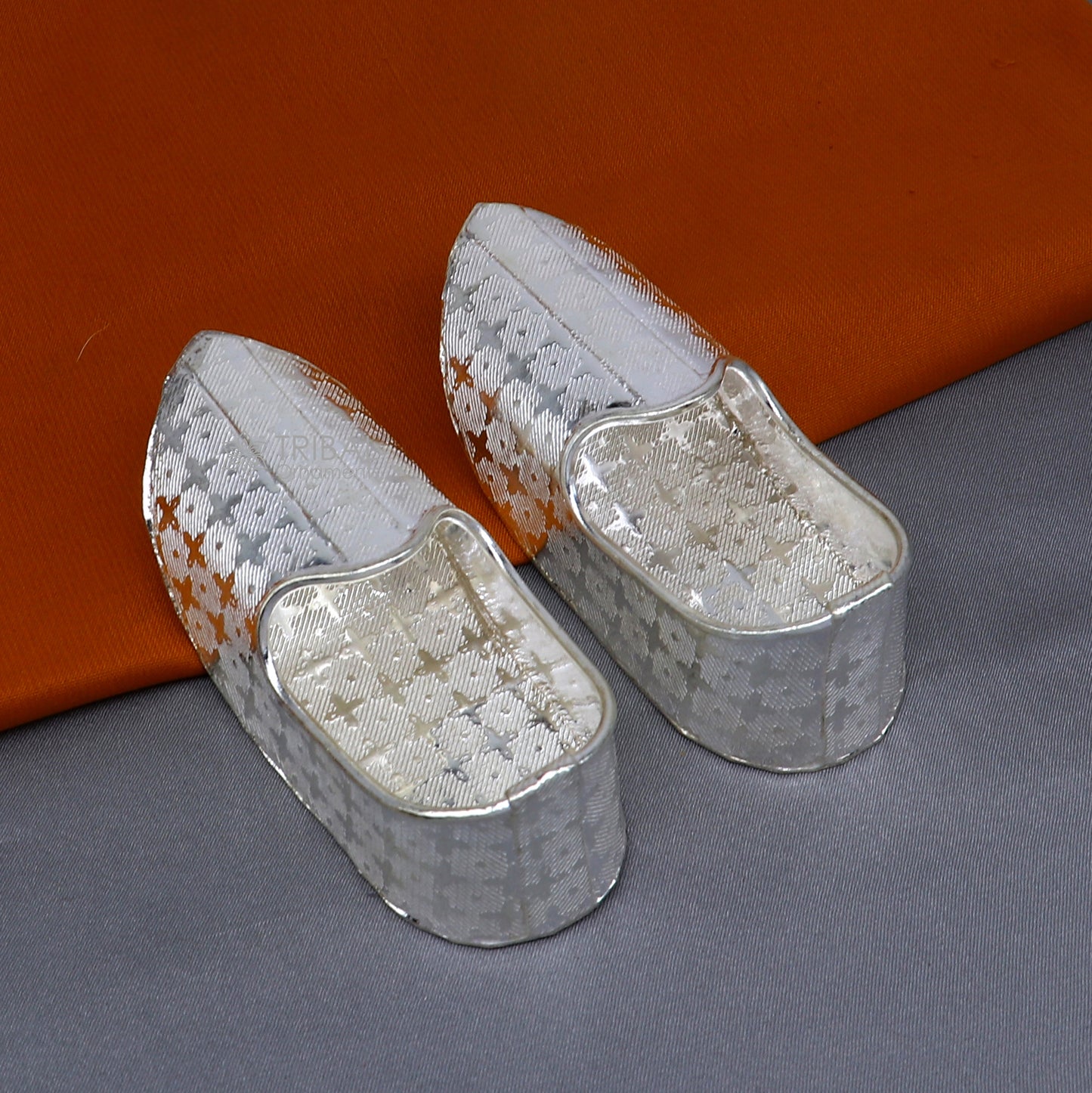 925 sterling silver handmade Charan paduka or slippers for idol krishna, laddu gopala, little krishna or Vshnu Narayana puja art su1319 - TRIBAL ORNAMENTS