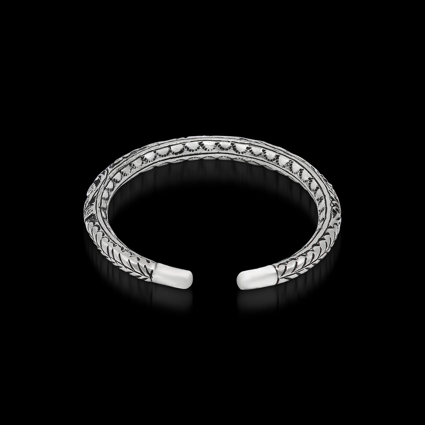 Sterling silver handmade chitai bangle cuff bracelet with tribal ethnic design by TRIBAL ORNAMENTS