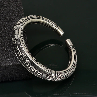 Sterling silver handmade Lord Shiva "Om Namah Shivay" mantra bracelet with tribal chitai work, unisex ethnic jewelry.