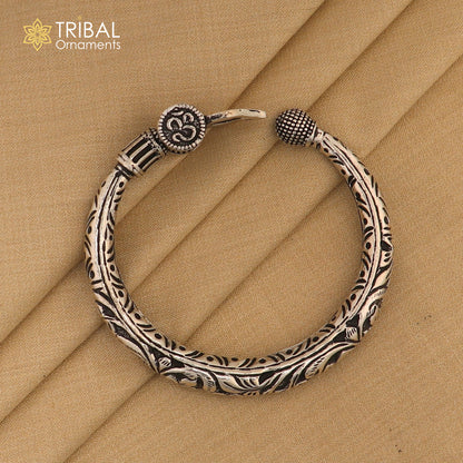 925 Sterling silver handmade Lord Shiva trident trishul kada bracelet with intricate chitai work, unisex design from TRIBAL ORNAMENTS.