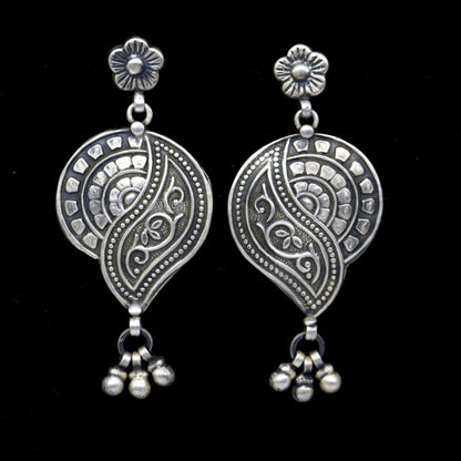 Sterling silver floral drop dangle earring by Tribal Ornaments, handmade vintage jewelry, stylish and perfect for gifting.