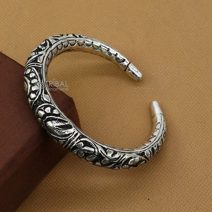 Sterling silver handmade tribal bangle bracelet with chitai work, unisex ethnic jewelry, customized tribal ornament design.