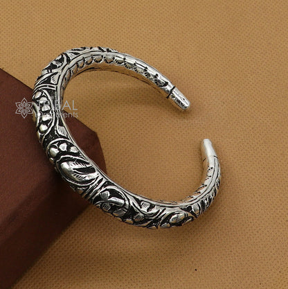 Sterling silver handmade tribal bangle bracelet with intricate chitai work, unisex ethnic jewelry by TRIBAL ORNAMENTS.