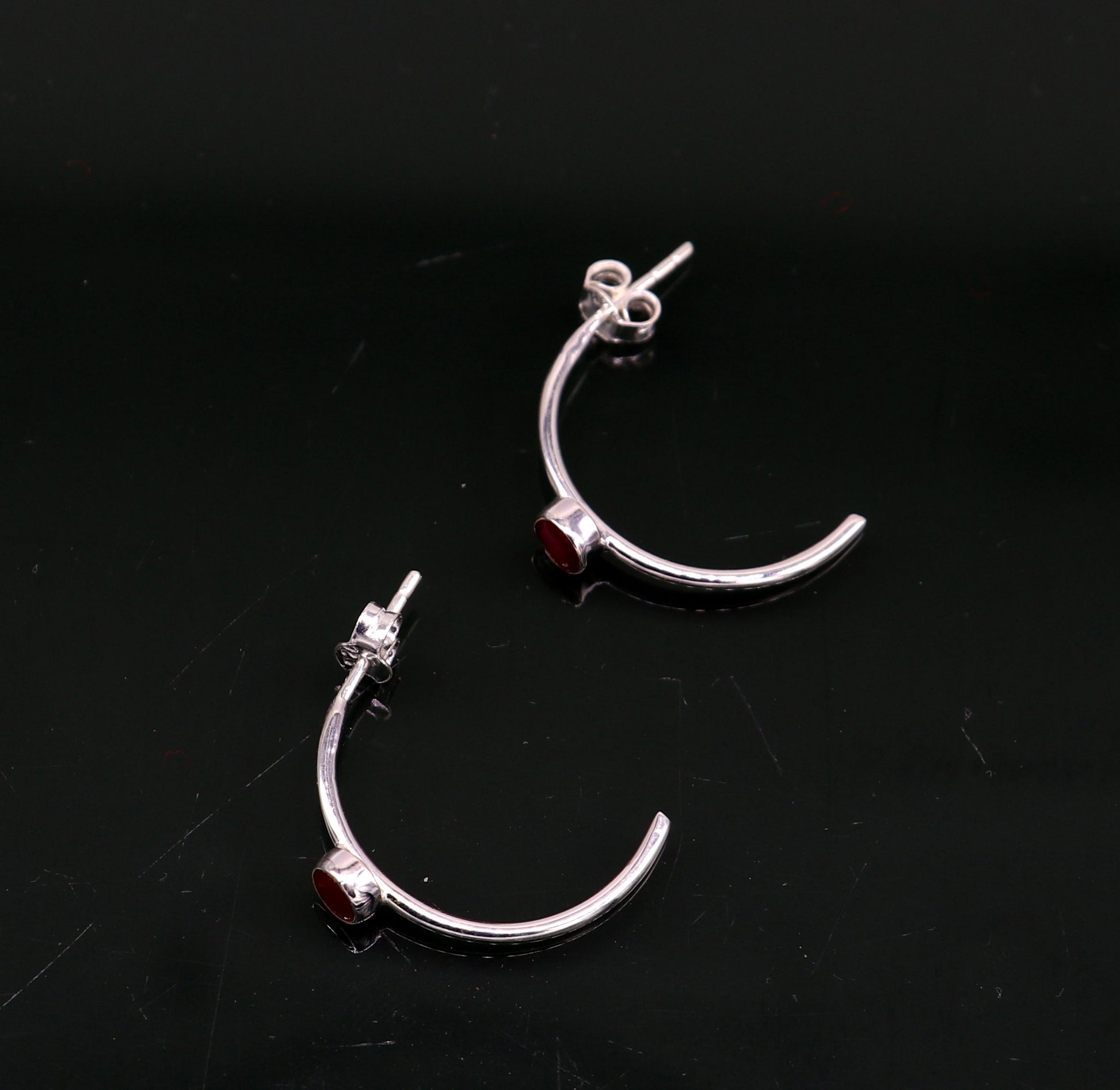 925 Sterling silver handmade fabulous single ruby stud earring , fabulous brides stylish fancy fashionable earring jewelry from india ear705 - TRIBAL ORNAMENTS