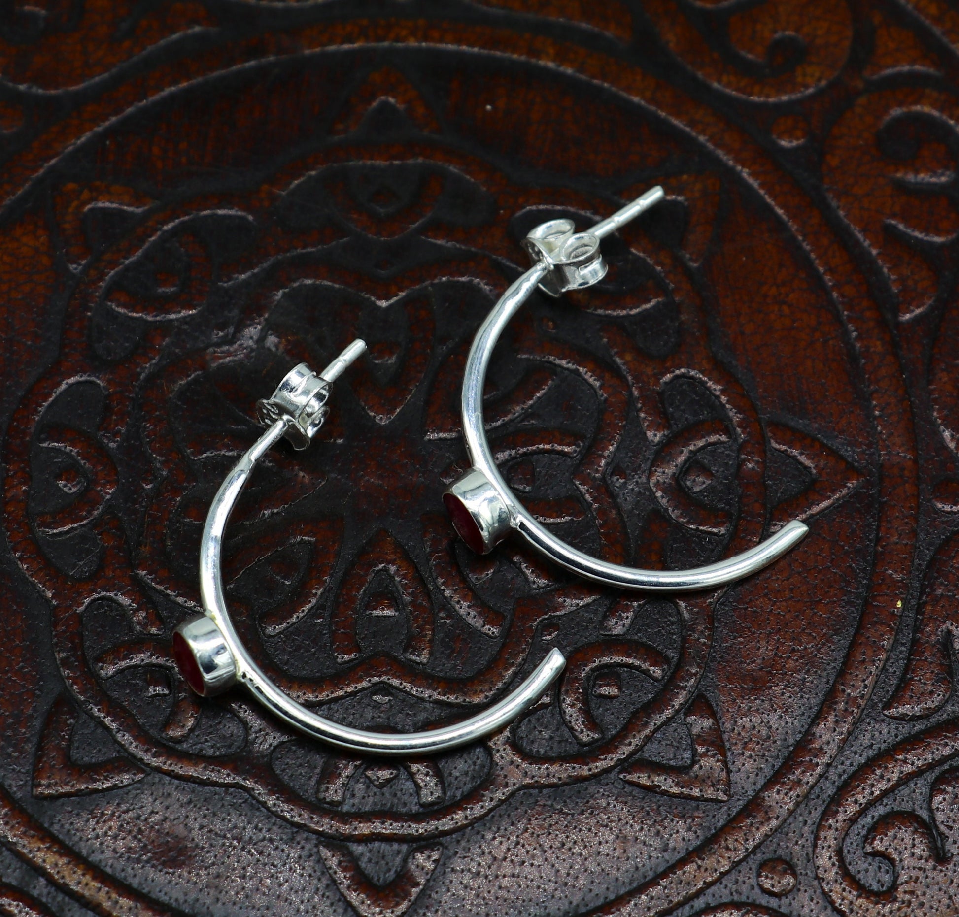 925 Sterling silver handmade fabulous single ruby stud earring , fabulous brides stylish fancy fashionable earring jewelry from india ear705 - TRIBAL ORNAMENTS