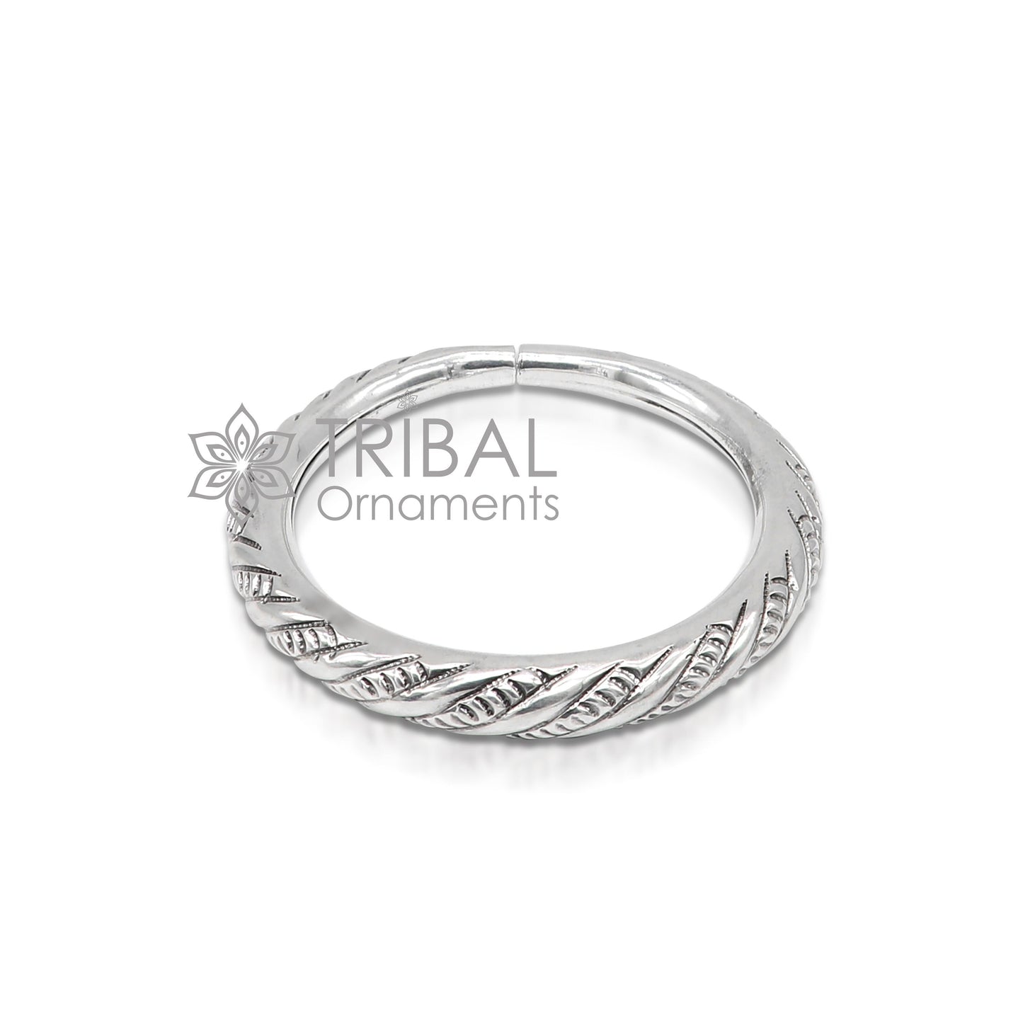 Unisex 925 sterling silver handmade heavy bangle bracelet with intricate tribal design by TRIBAL ORNAMENTS