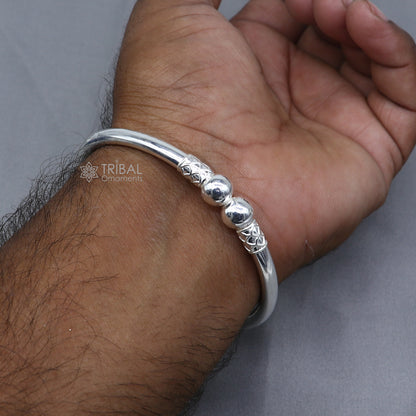 925 sterling silver plain ball design bangle bracelet by TRIBAL ORNAMENTS, featuring a simple round ball pattern for girls.