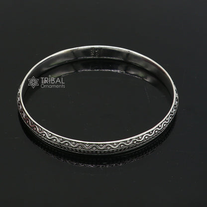 925 sterling silver handmade Punjabis shikha men's and women's kada bracelet by TRIBAL ORNAMENTS with intricate designer style.
