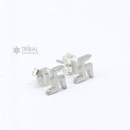 925 sterling silver handmade geometrical stud earring by TRIBAL ORNAMENTS, unisex stylish jewelry with a unique design