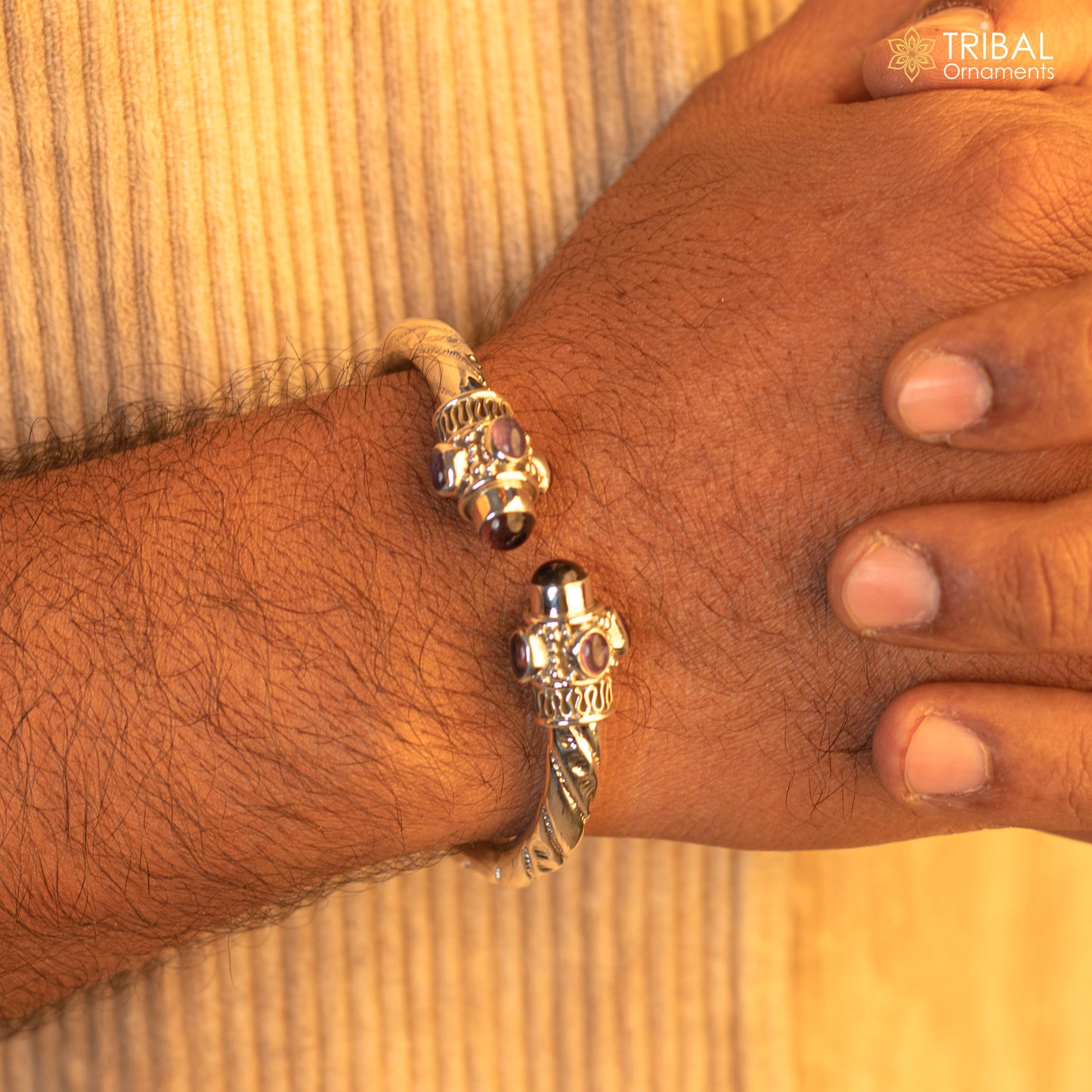 Sterling silver vintage bangle bracelet with intricate tribal design, unisex jewelry suitable for gifting and belly dance accessories.