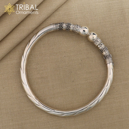 Vintage 925 sterling silver handmade foot bracelet anklet with hanging drops, ethnic belly dance jewelry by TRIBAL ORNAMENTS.
