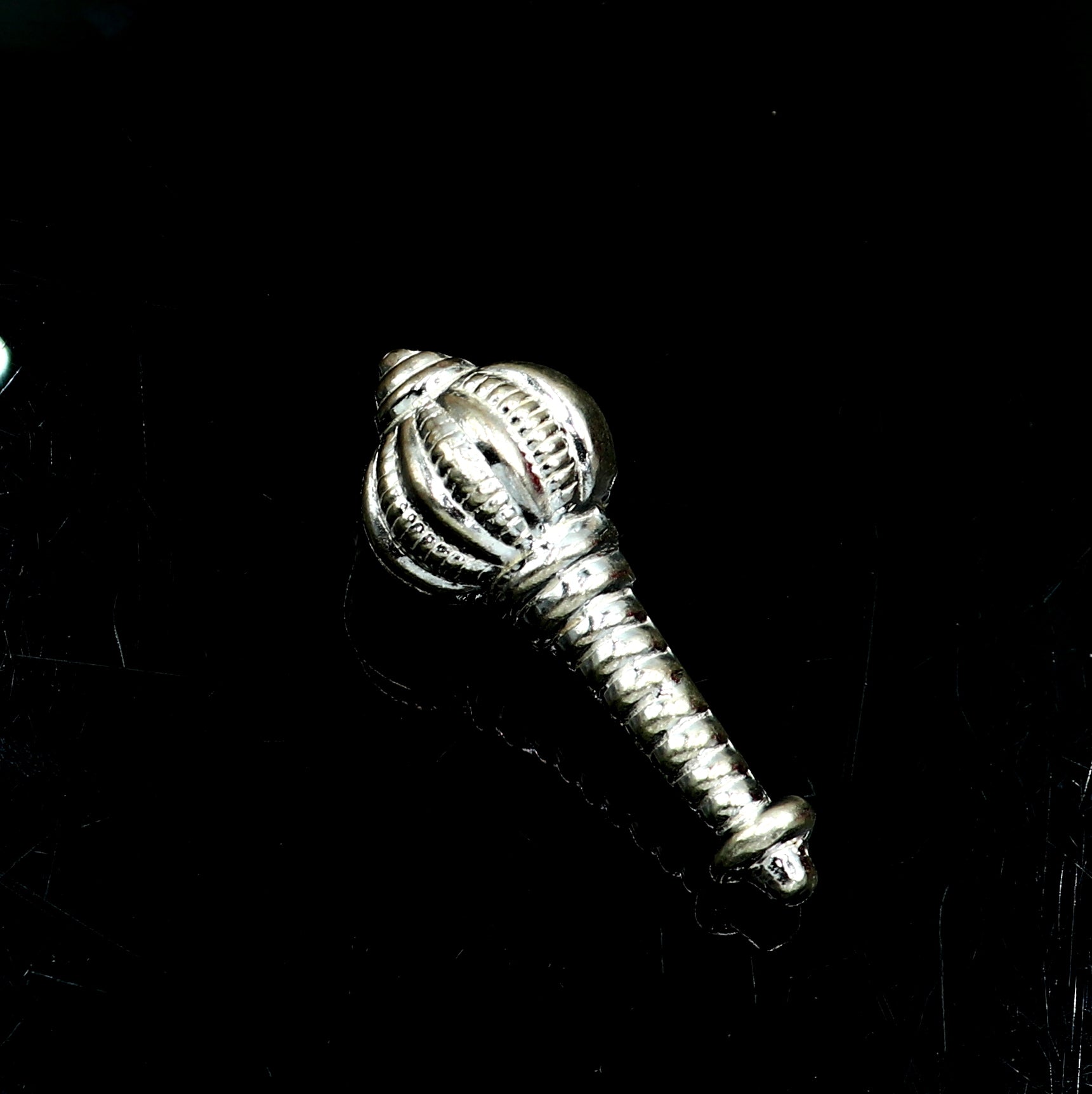 925 sterling silver hanuman gota/ gada art809 - TRIBAL ORNAMENTS