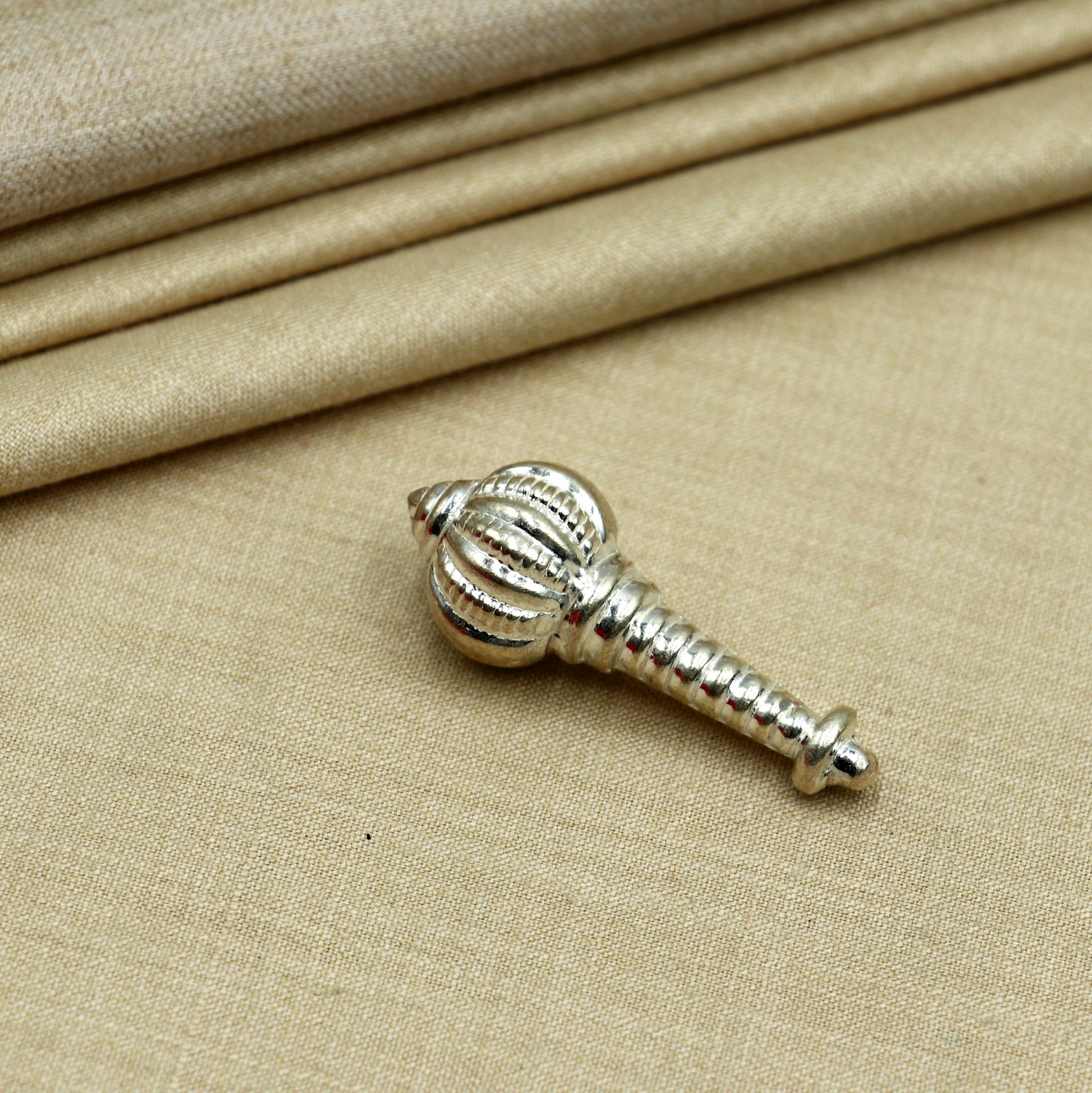 925 sterling silver hanuman gota/ gada art809 - TRIBAL ORNAMENTS