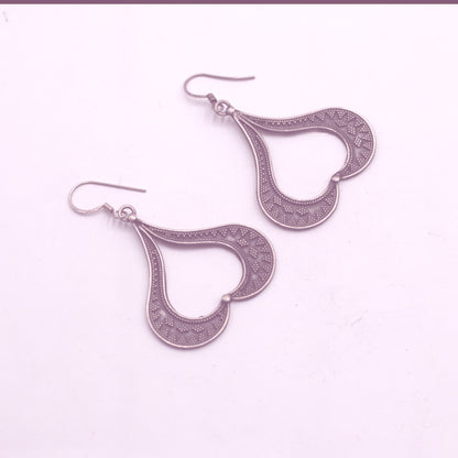 925 sterling silver heart shape and ethnic tribal design long drop dangle earring s1345 - TRIBAL ORNAMENTS