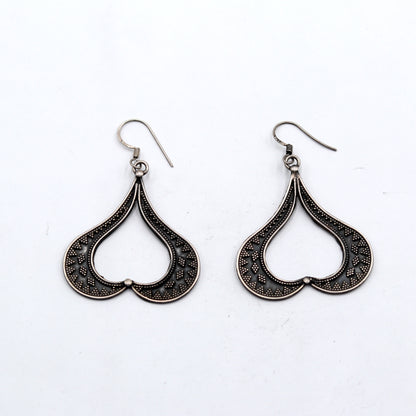 925 sterling silver heart shape and ethnic tribal design long drop dangle earring s1345 - TRIBAL ORNAMENTS