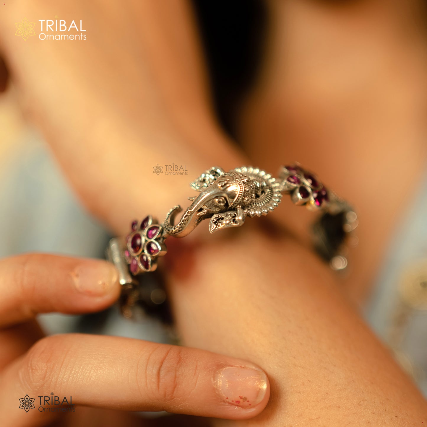 925 sterling silver idol Ganesha design bangle bracelet kada with amazing floral style red stone, best gifting ethnic jewelry ba120 - TRIBAL ORNAMENTS