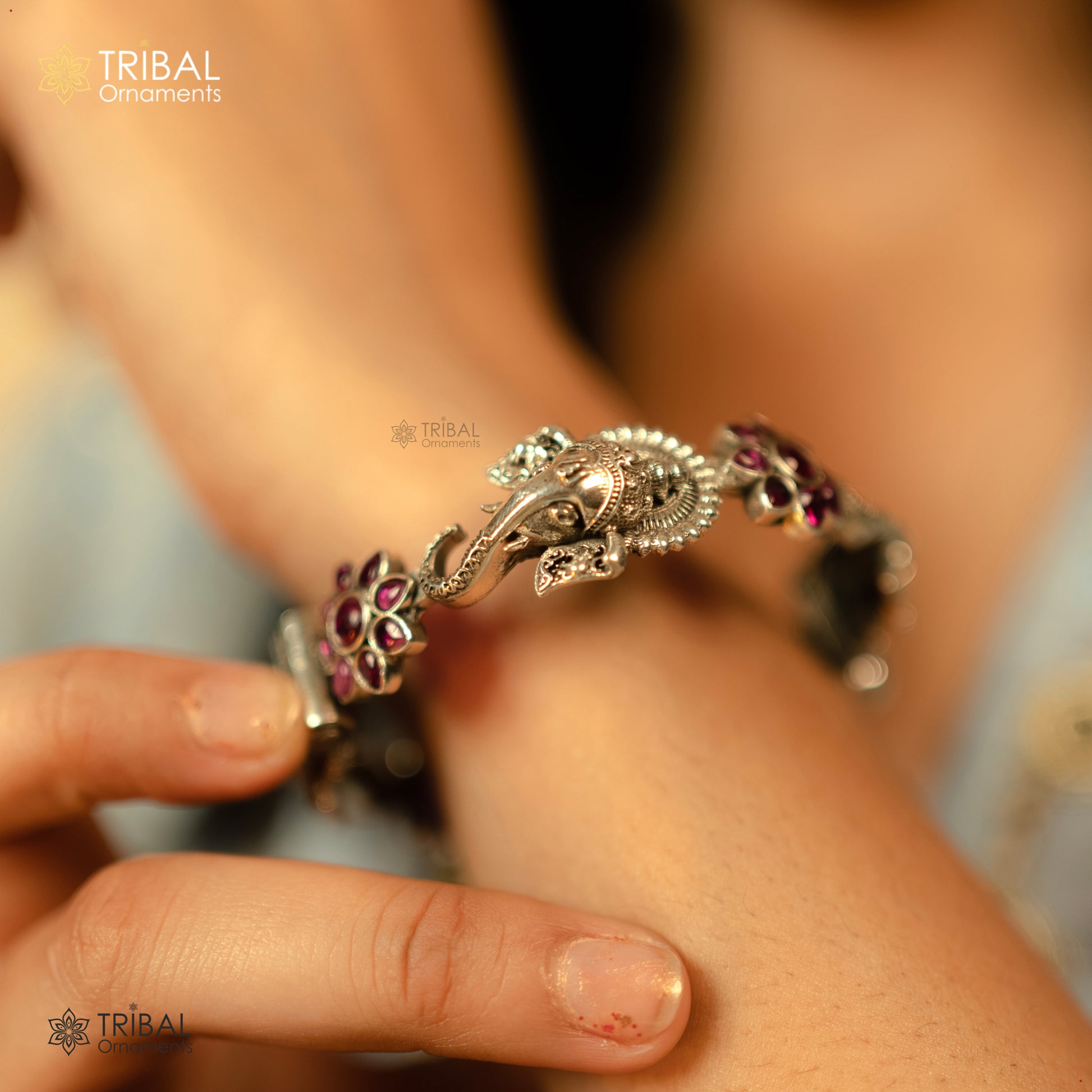 925 sterling silver idol Ganesha design bangle bracelet kada with amazing floral style red stone, best gifting ethnic jewelry ba120 - TRIBAL ORNAMENTS