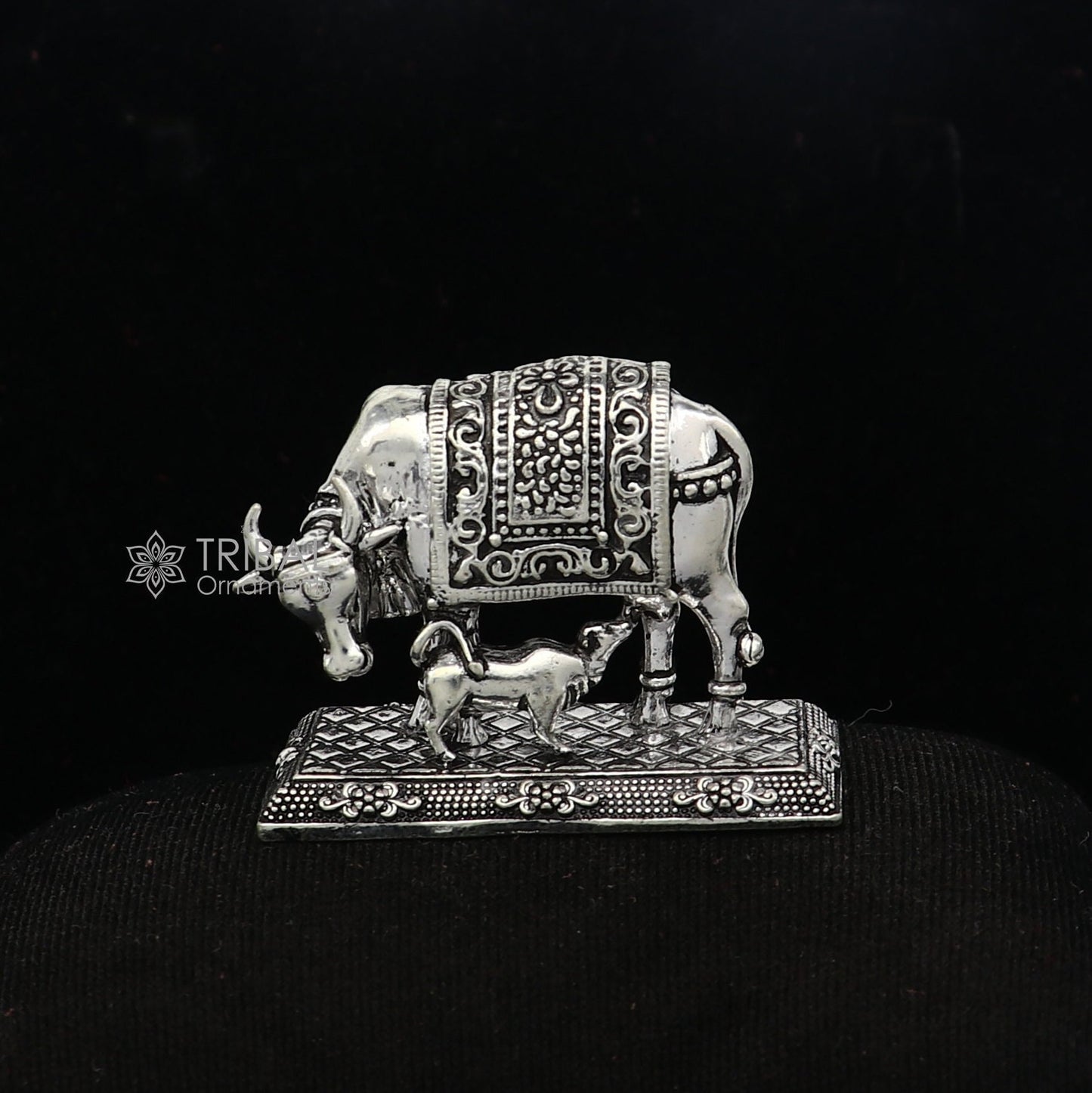 925 sterling silver Kamdhenu cow, deity's cow, wishing cow, silver worshipping article for wealth and prosperity art782 - TRIBAL ORNAMENTS