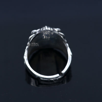 925 sterling silver lion face ring by TRIBAL ORNAMENTS, adjustable men's ring with detailed lion design on the band.