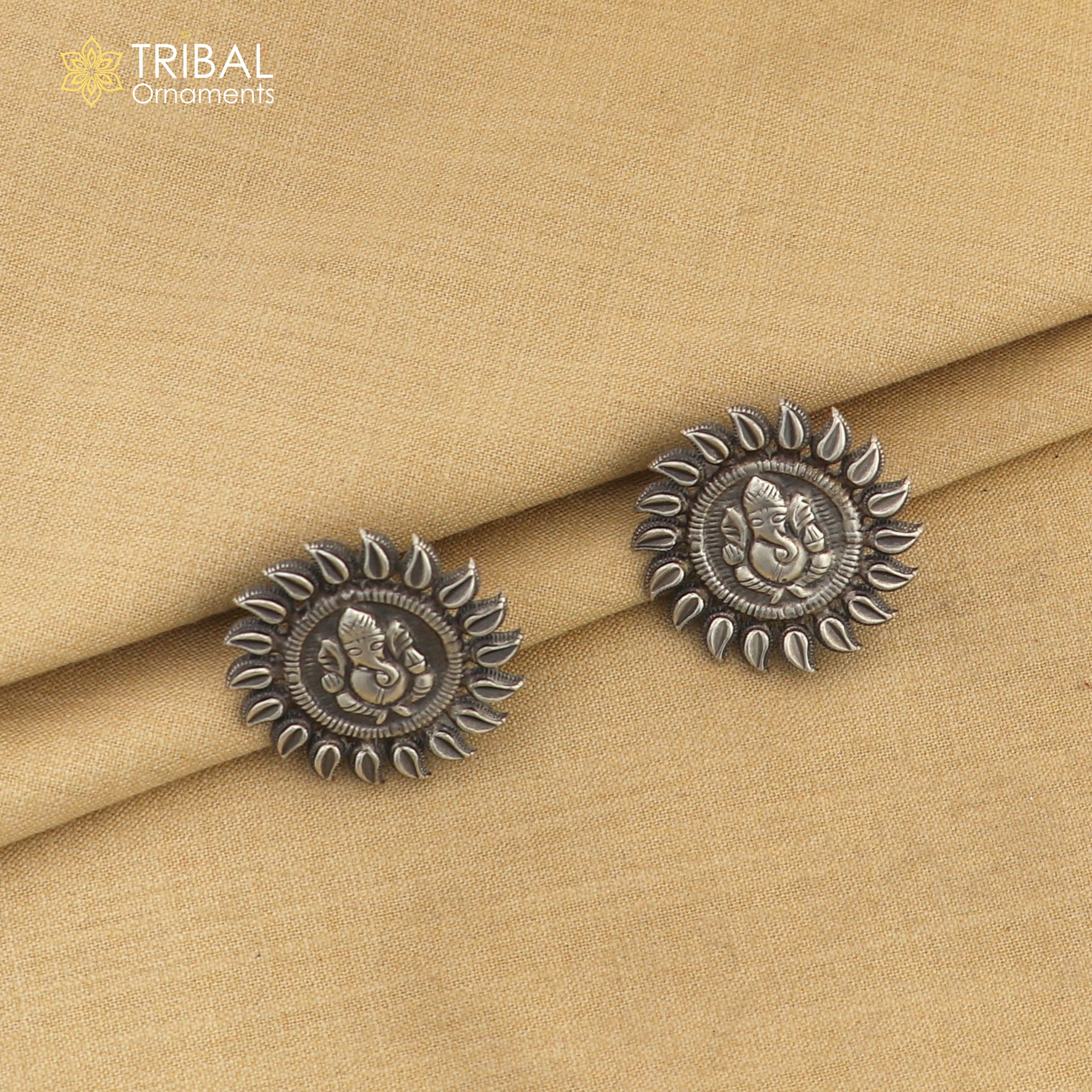 925 sterling silver lord Ganesha stud earring s1374 - TRIBAL ORNAMENTS