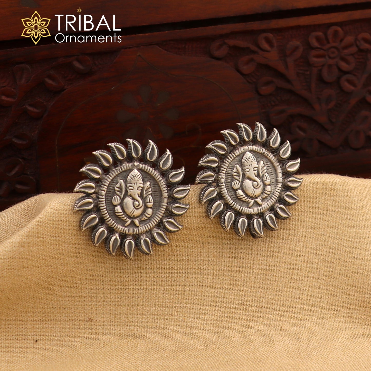 925 sterling silver lord Ganesha stud earring s1374 - TRIBAL ORNAMENTS