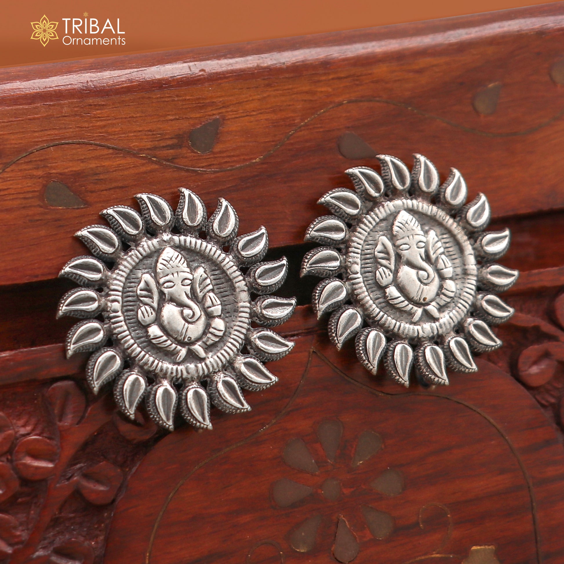 925 sterling silver lord Ganesha stud earring s1374 - TRIBAL ORNAMENTS