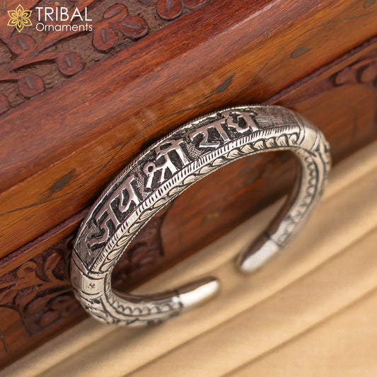 925 Sterling silver Nakshi work "Jai Shree Radhe" Goddess Radha mantra bracelet kada divine unisex tribal ethnic jewelry nsk654 - TRIBAL ORNAMENTS