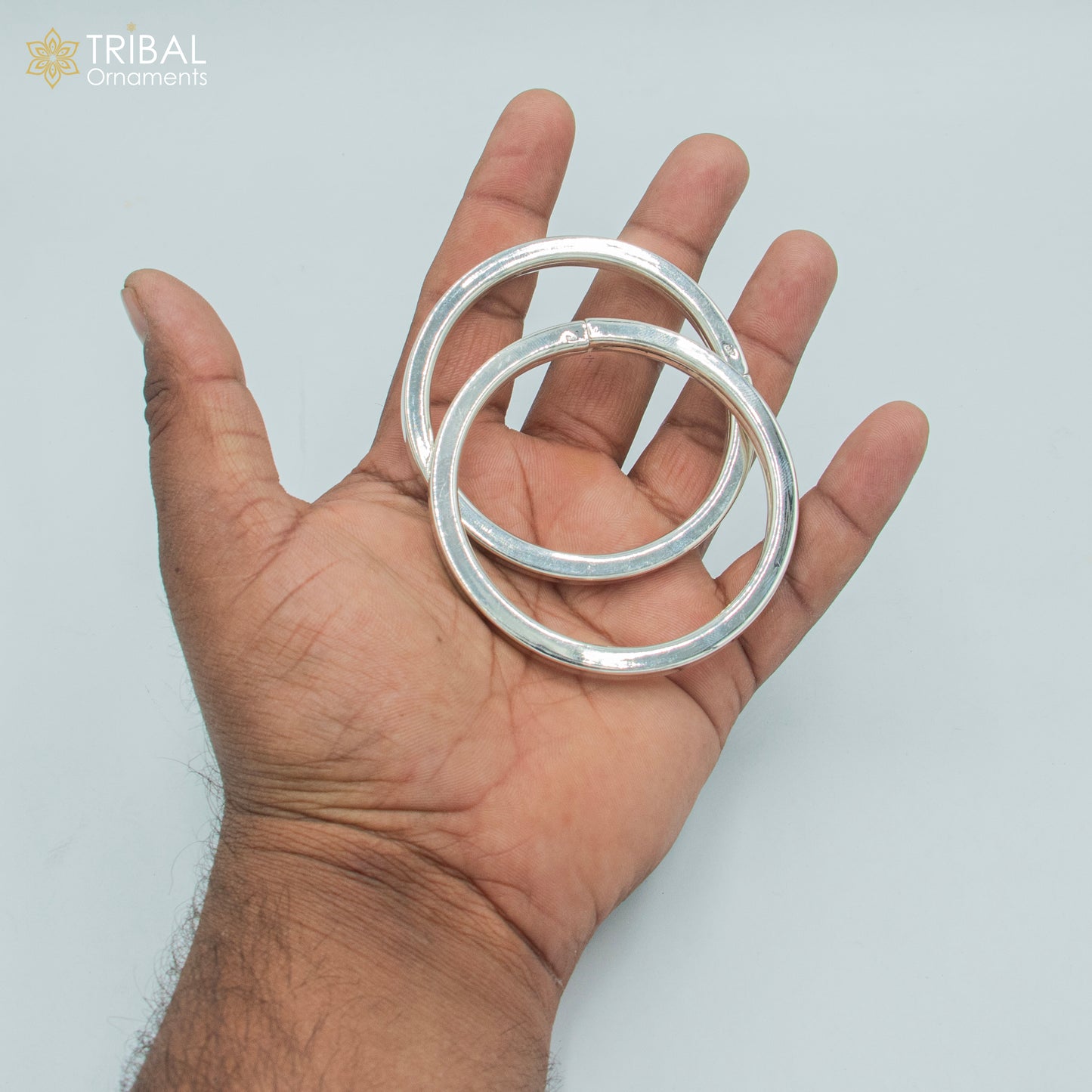 Unisex 925 Sterling silver plain bangle bracelet with tribal design from TRIBAL ORNAMENTS, showcasing a sleek, minimalist tribal jewelry style.