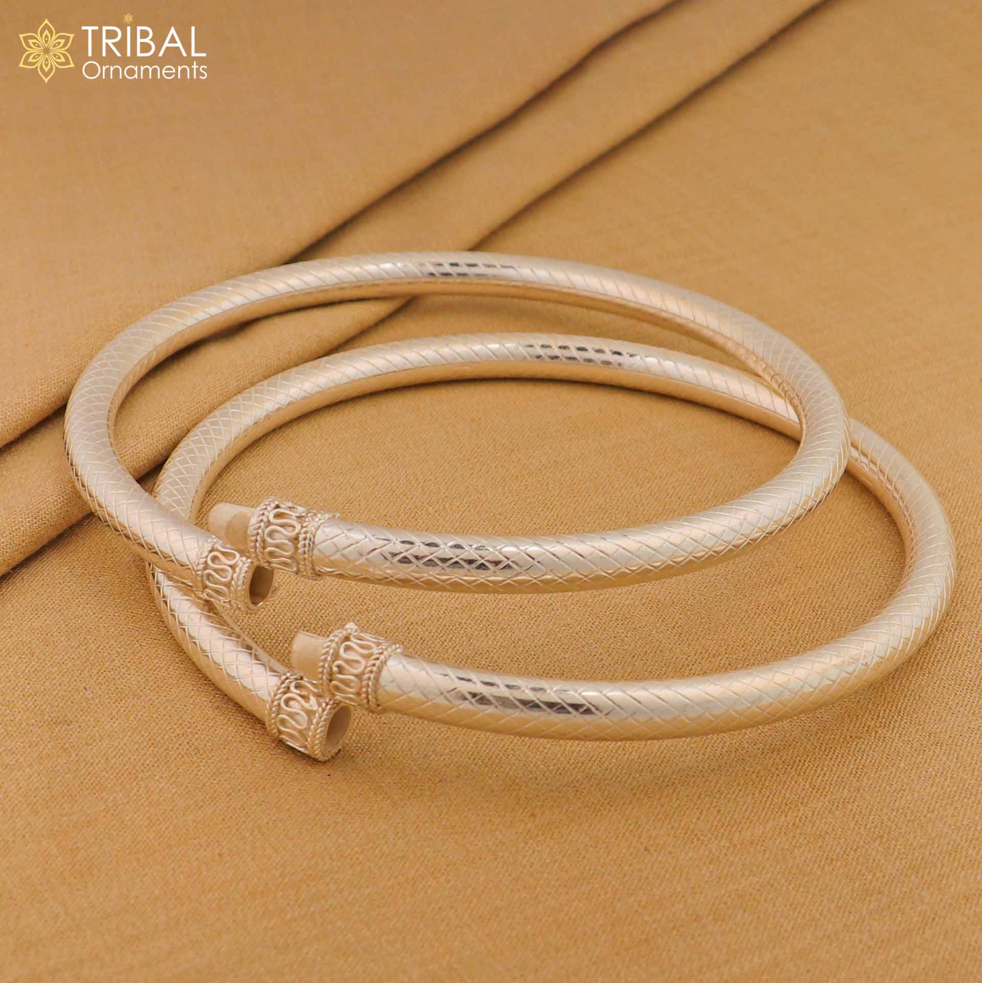 Sterling silver traditional women's foot kada ankle bracelet with plain design, tribal jewelry by TRIBAL ORNAMENTS.