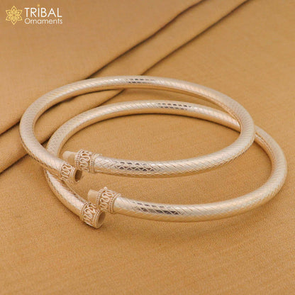 Sterling silver traditional women's foot kada ankle bracelet with plain design, tribal jewelry by TRIBAL ORNAMENTS.