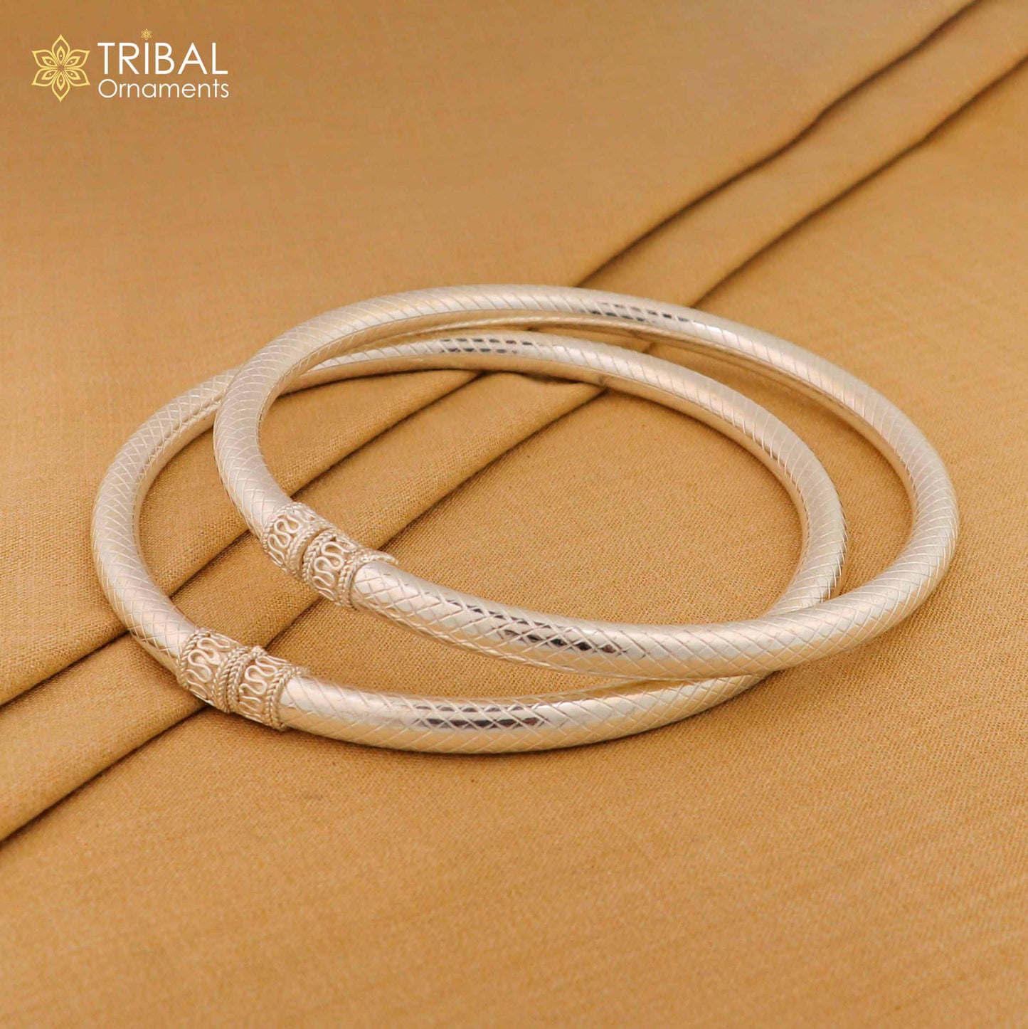 Traditional 925 Sterling silver women's foot kada ankle bracelet with plain design and tribal jewelry style.