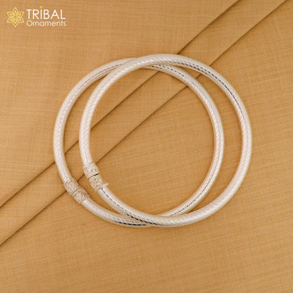 925 Sterling silver traditional women's foot kada ankle bracelet with plain design, tribal jewelry style, customizable fit.